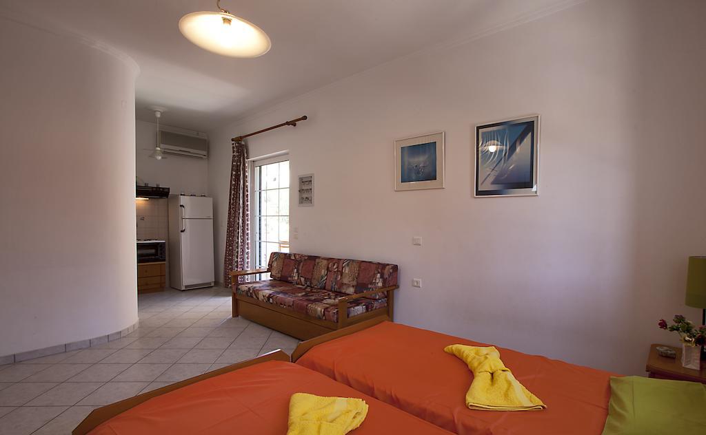 Drimouras Apartments 시로피가도 객실 사진